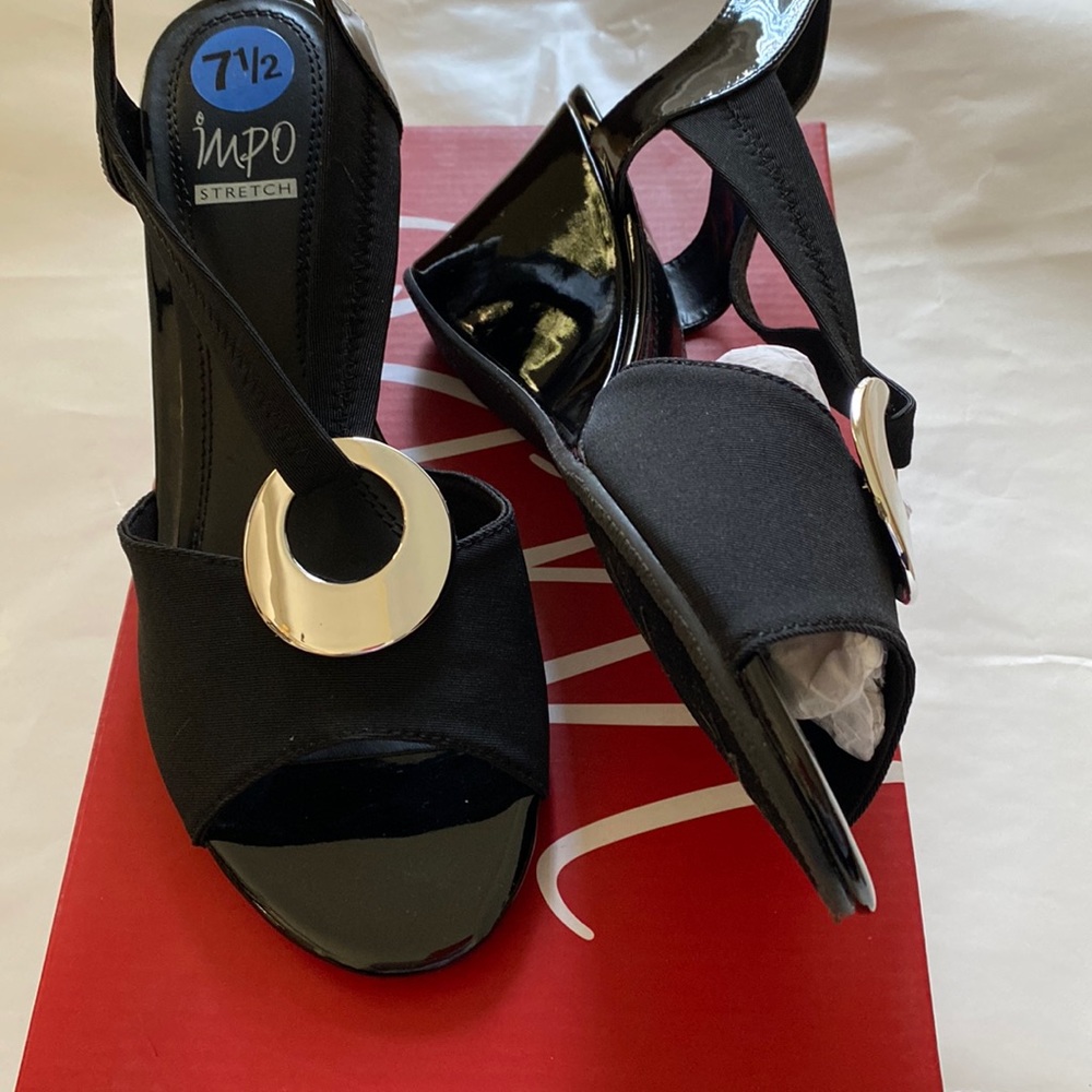 IMPO NIB 7.5M slingback wedge VAMOS black silver buckle patent and stretch